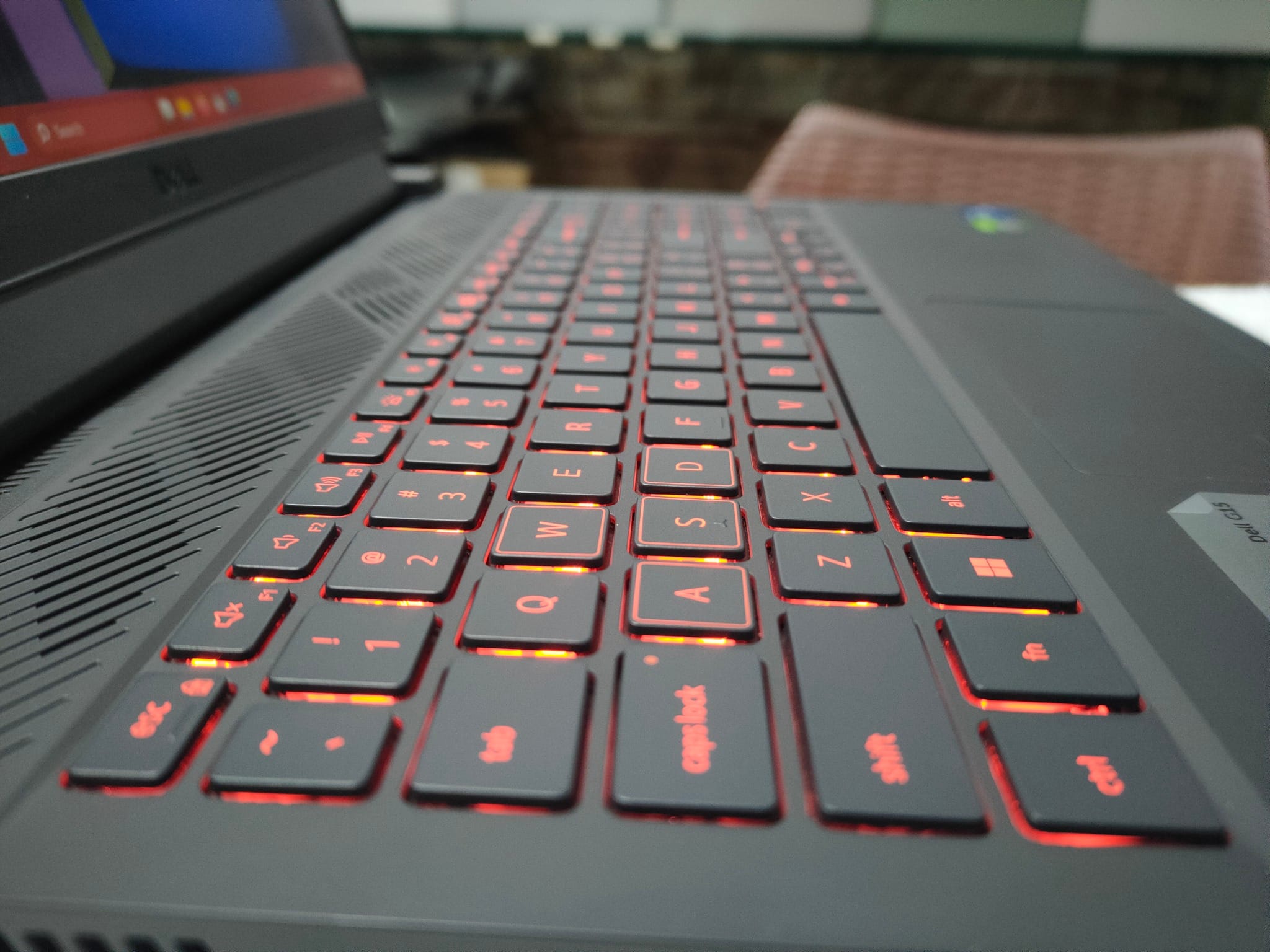 ON。 Dell 5511 Gaming Laptop – Diyanat Tech