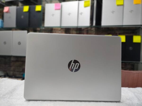 HP 14-dq2031tg - Image 4