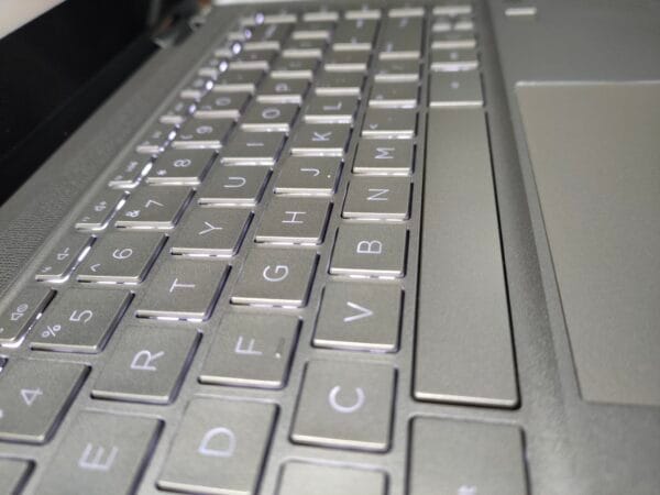 HP-Pavilon x360 14m-dw0023dx - Image 4